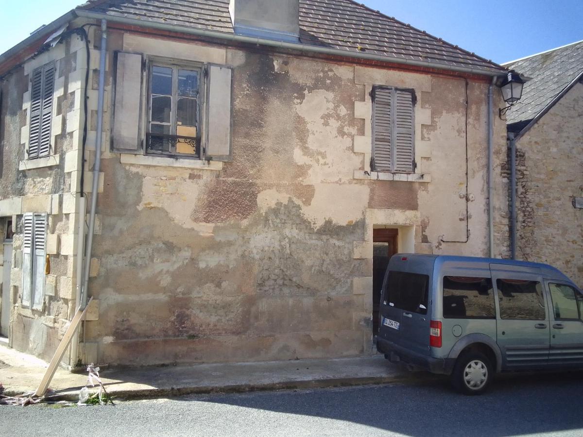 Chambre Chez L'Habitant Saint-Pierre-le-Moûtier Extérieur photo